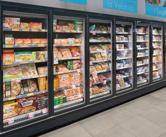 Bonnet Névé counter fridges dedicated to the frozen departments for Retail: design and attention to the environment 